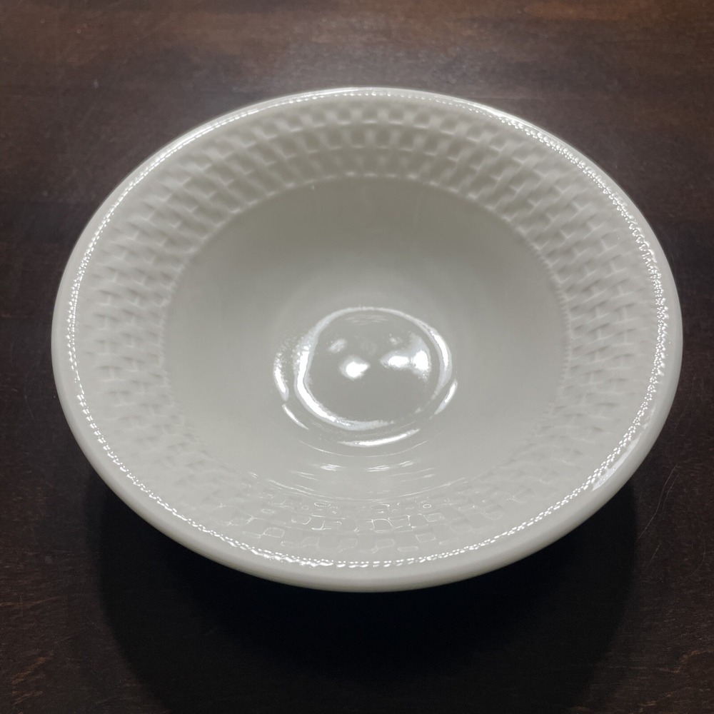 Oneida Sakura Basket Weave Pattern White Fruit Salad Dessert Sauce Bowl 6 1/4"